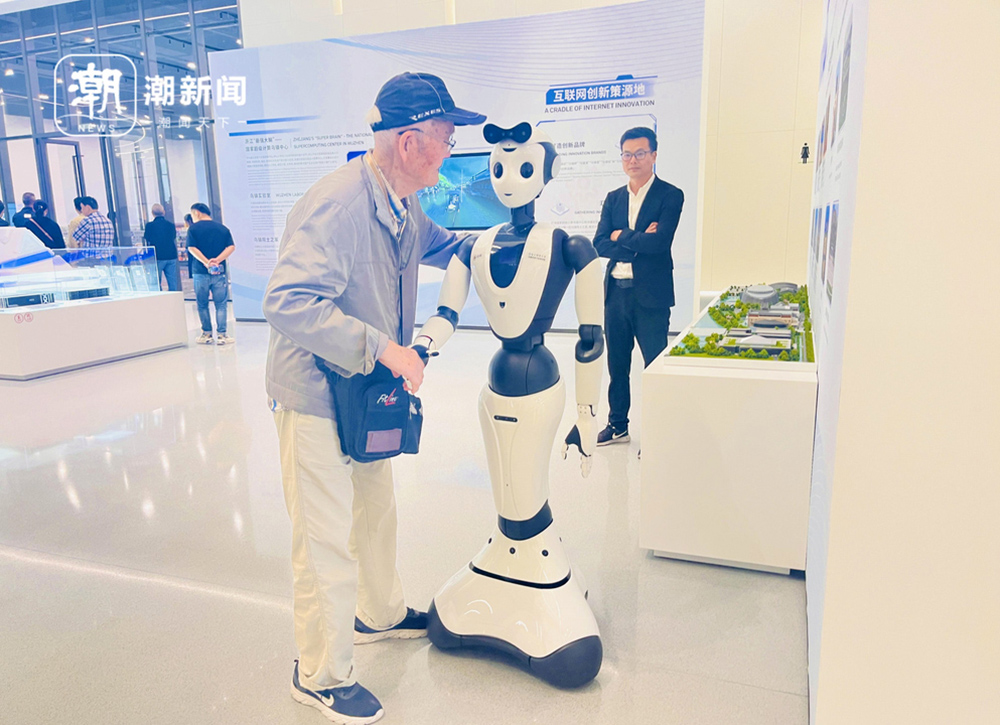 1699498403819127.jpg 34157e9d59574913b21fe467c4412765.jpg